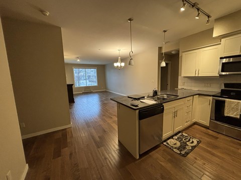 Floor plan for 2 beds, 2 baths, 1000 sqft